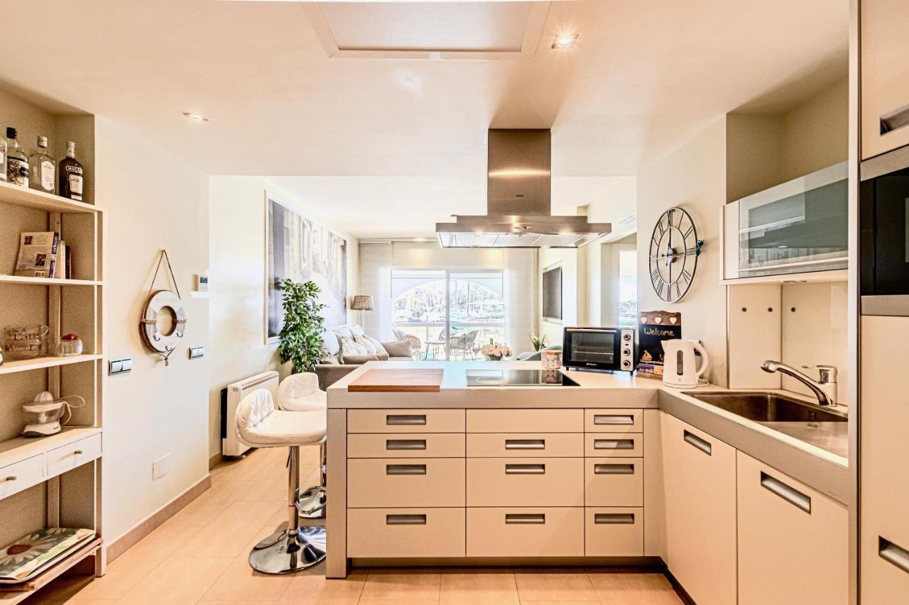 Puerto Marina Apartment Benalmadena Ngoại thất bức ảnh